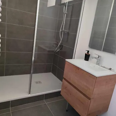 Le Nid De Faventines Apartman